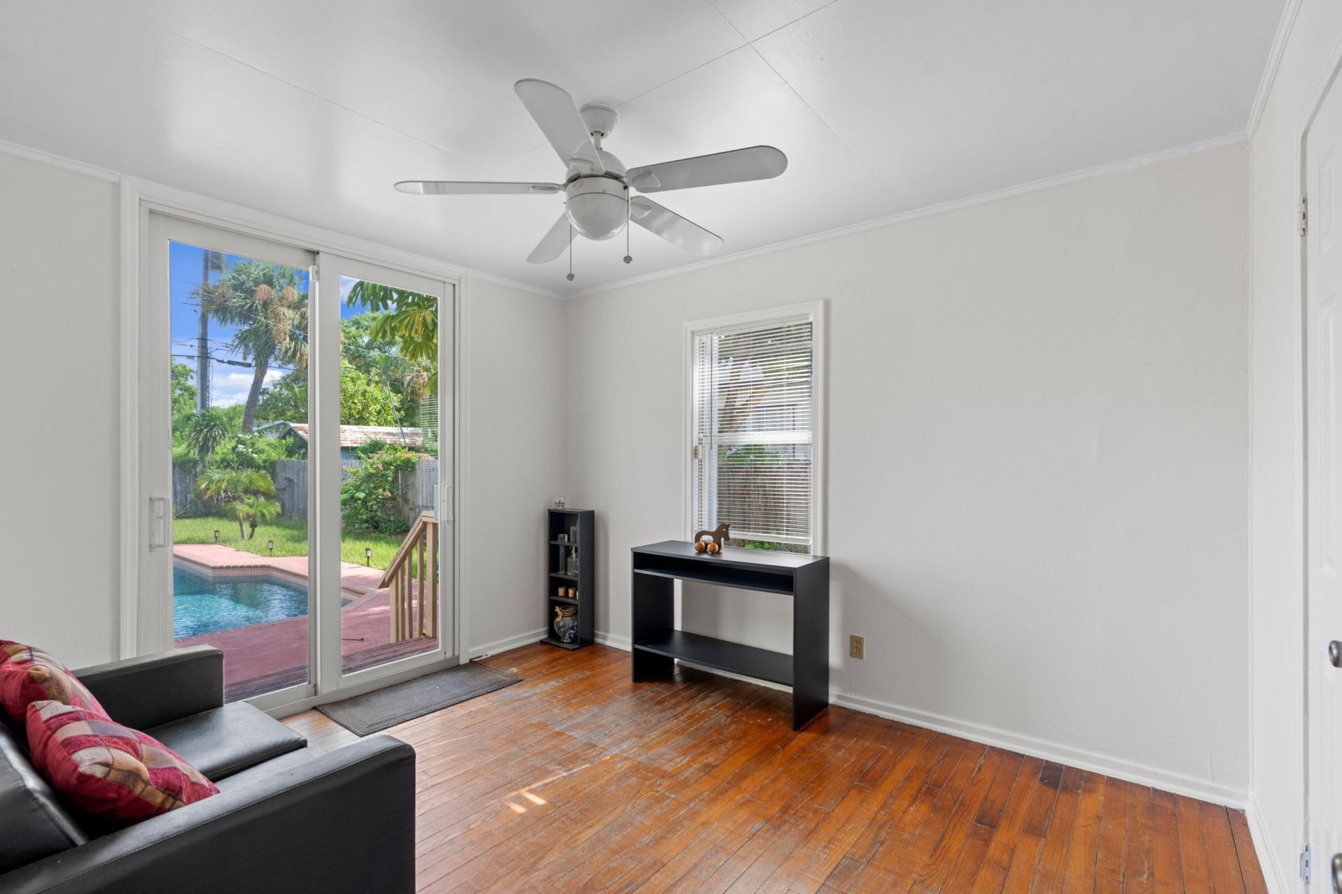 1007 Avon Road, West Palm Beach, FL 33401 Photo