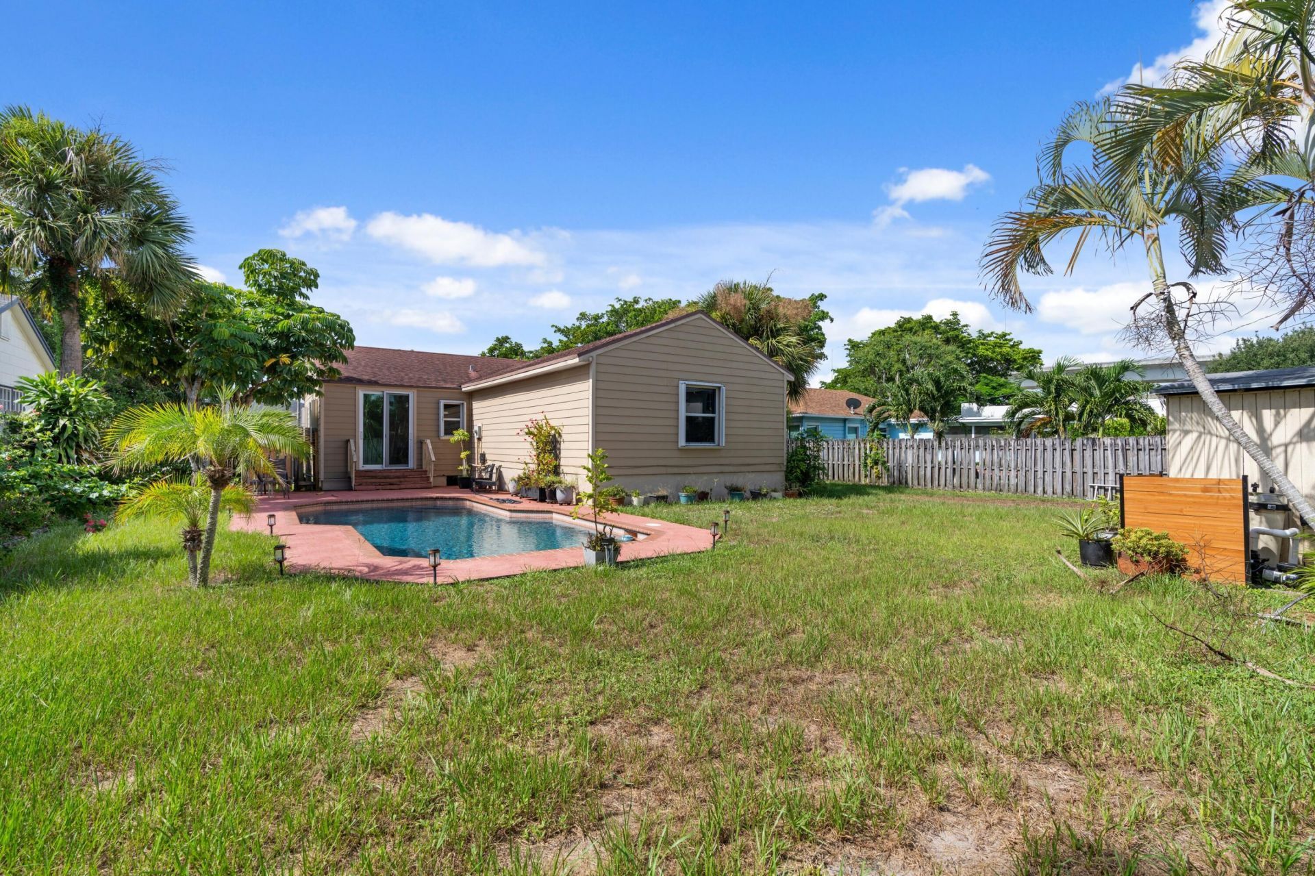 1007 Avon Road, West Palm Beach, FL 33401 Photo