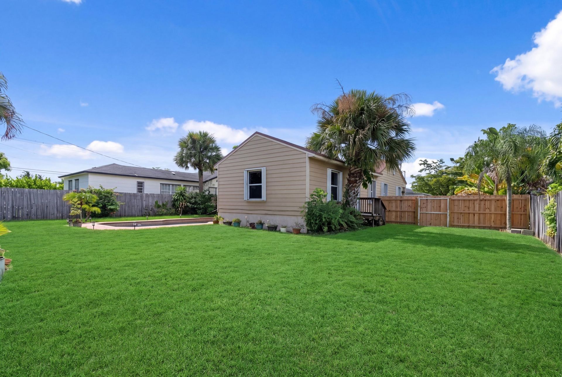 1007 Avon Road, West Palm Beach, FL 33401 Photo