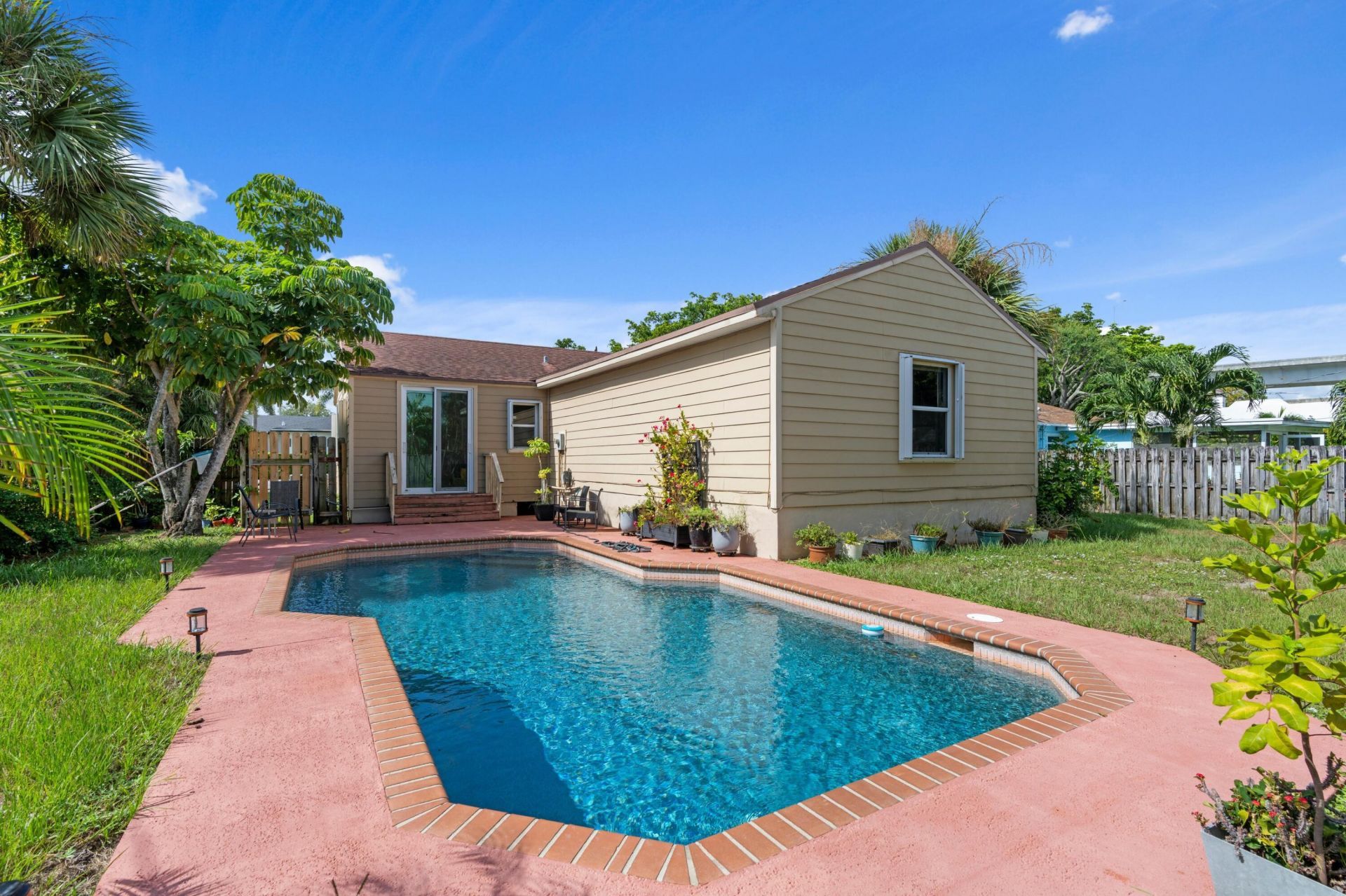 1007 Avon Road, West Palm Beach, FL 33401 Photo