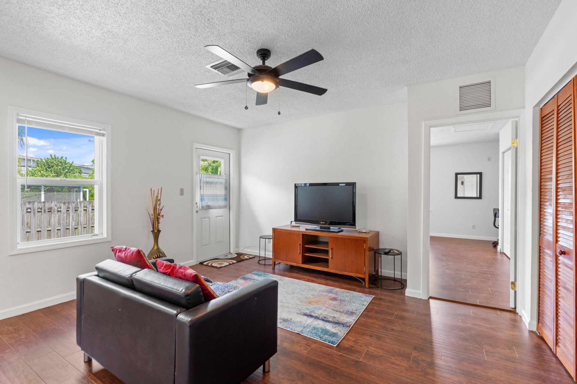 1007 Avon Road, West Palm Beach, FL 33401 Photo