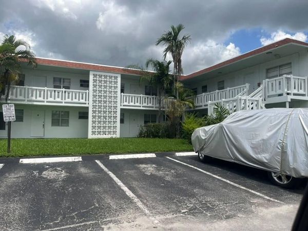 1400 NW 43 Terrace, Lauderhill, FL 33313