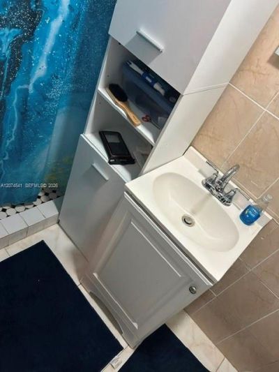 863 NW 113th St , Miami, FL 33168 Photo