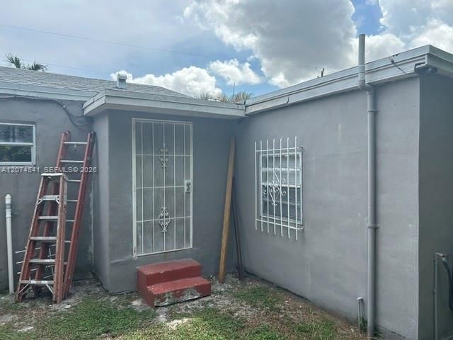 863 NW 113th St , Miami, FL 33168 Photo