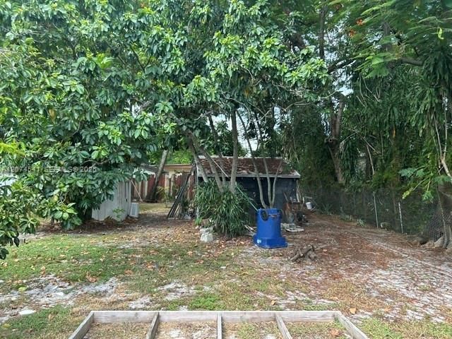 863 NW 113th St , Miami, FL 33168 Photo