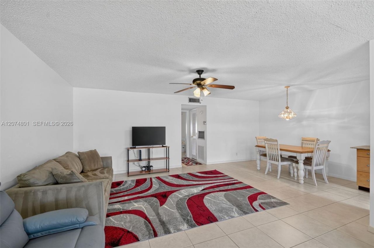 867 North Dr, Unit B, Delray Beach, FL 33445 Photo