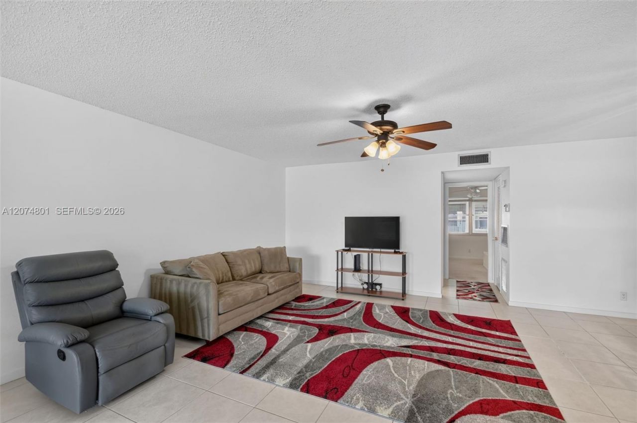 867 North Dr, Unit B, Delray Beach, FL 33445 Photo