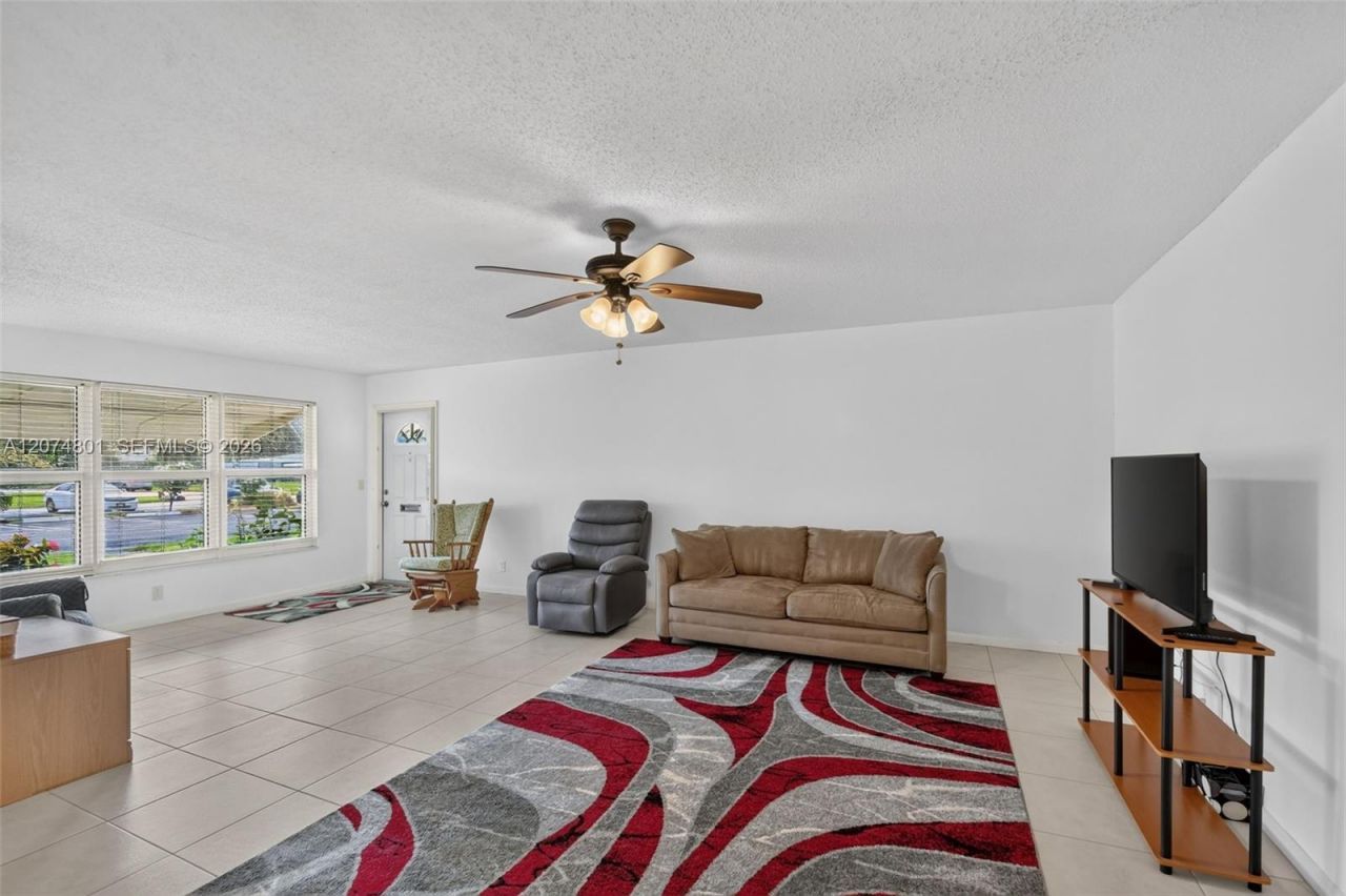 867 North Dr, Unit B, Delray Beach, FL 33445 Photo