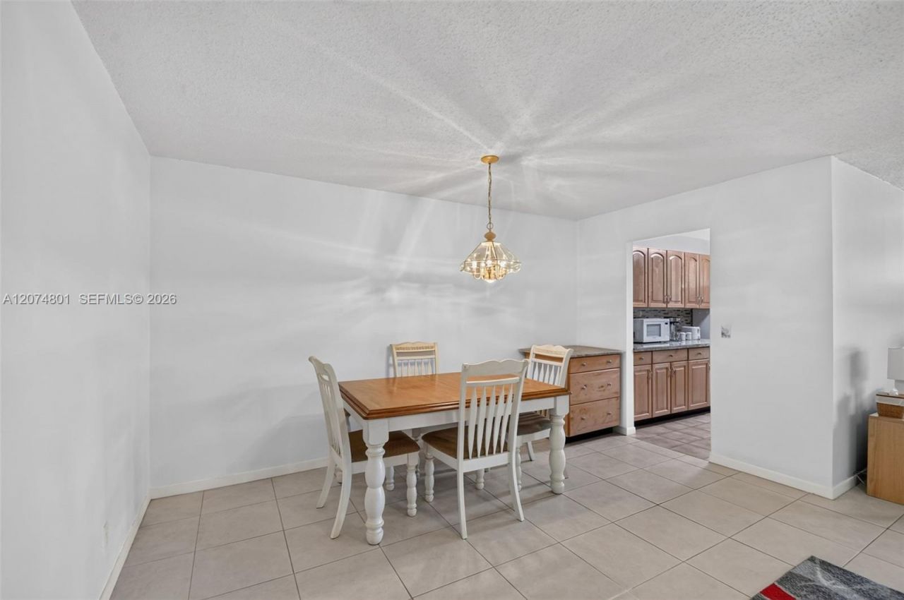 867 North Dr, Unit B, Delray Beach, FL 33445 Photo