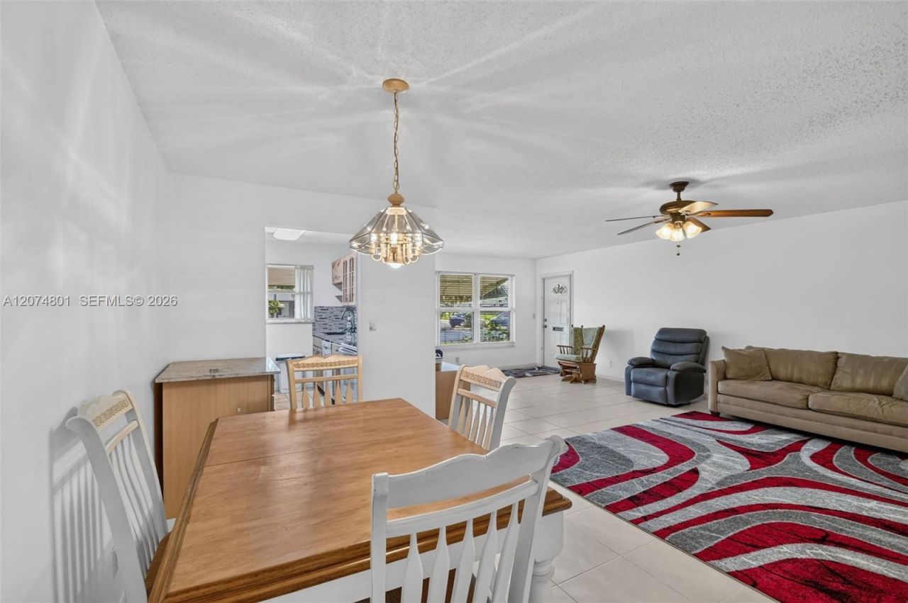 867 North Dr, Unit B, Delray Beach, FL 33445 Photo