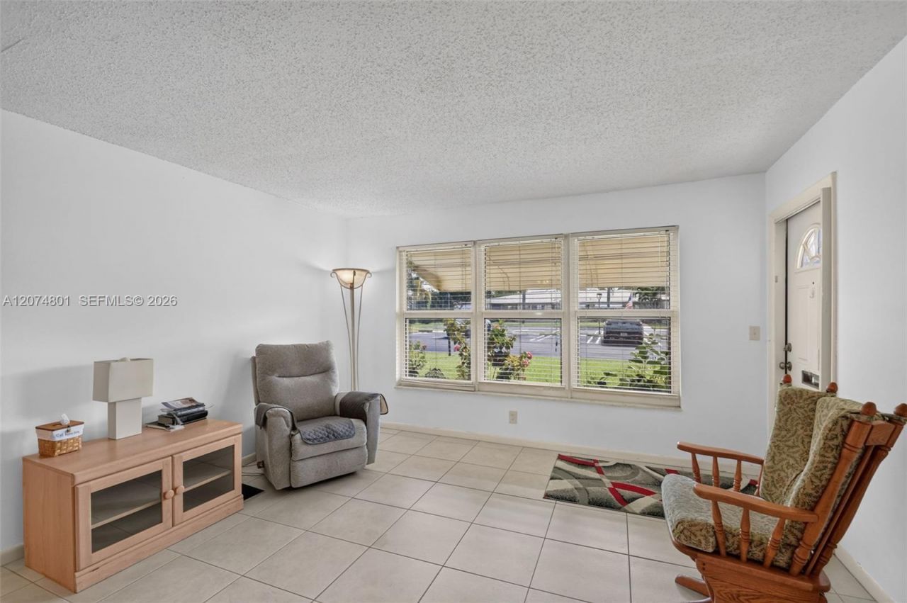 867 North Dr, Unit B, Delray Beach, FL 33445 Photo