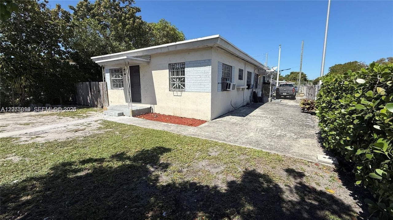 1201 NW 51st St, Unit 1201, Miami, FL 33142 Photo