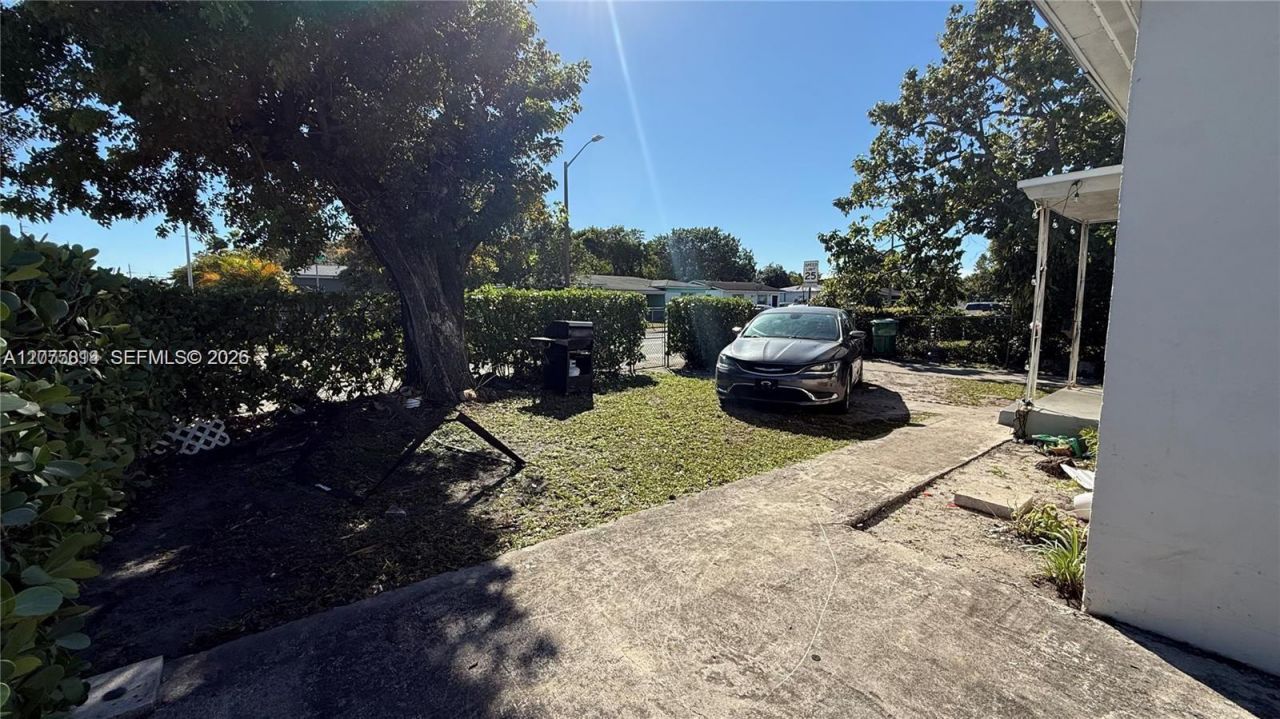 1201 NW 51st St, Unit 1201, Miami, FL 33142 Photo