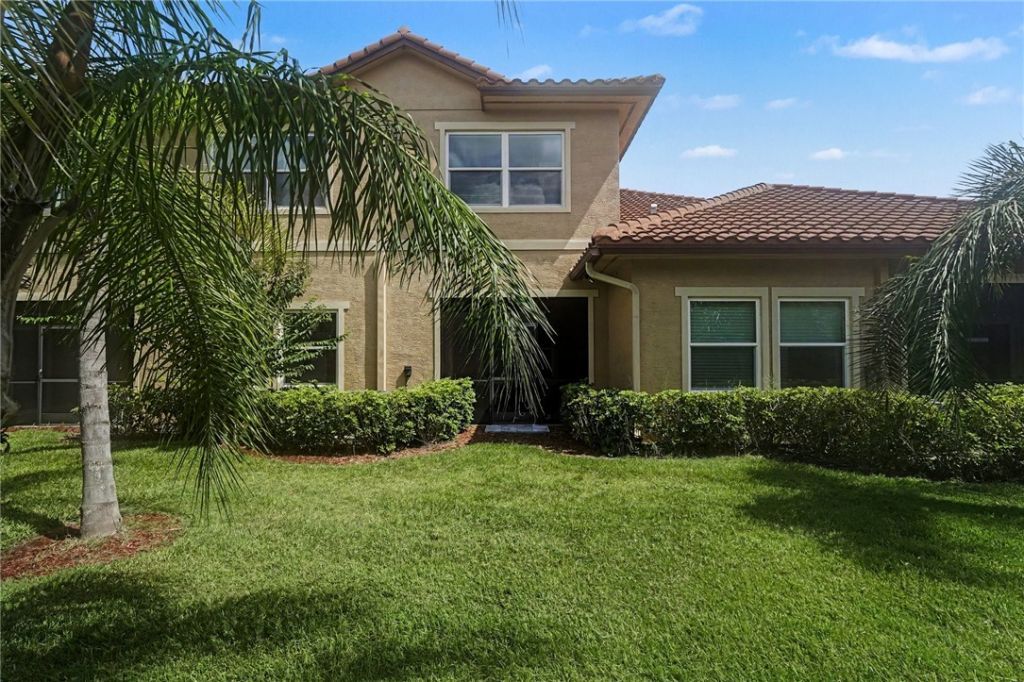 2805 65th Drive, Unit 102, Vero Beach, FL 32966 Photo