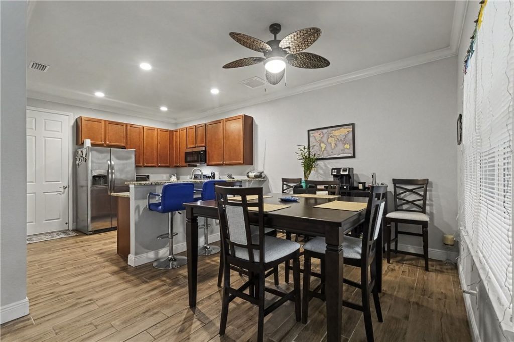 2805 65th Drive, Unit 102, Vero Beach, FL 32966 Photo