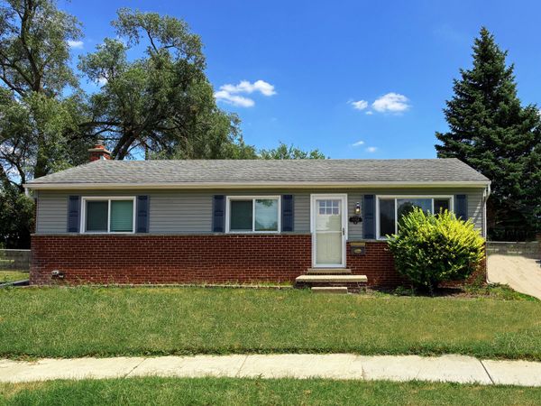 9358 Marie Court, Livonia, MI 48150
