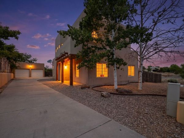 4439 Chamisa Path Road , Santa Fe, NM 87507