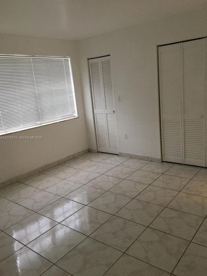 669 W 80th St, Hialeah, FL 33014 Photo
