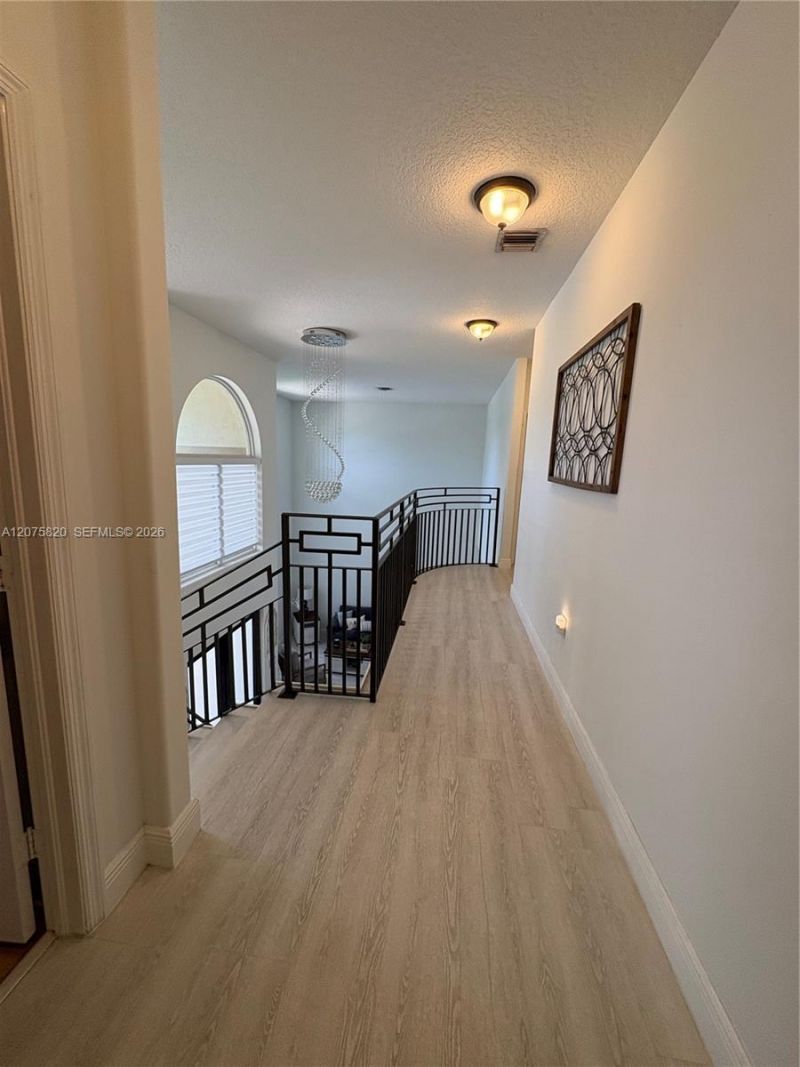 12071 SW 1st St , Miami, FL 33184 Photo