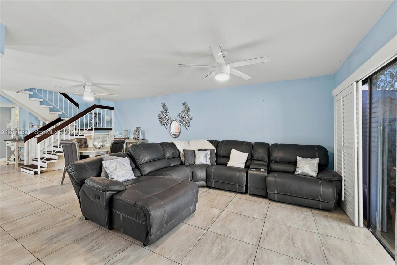 958 Mockingbird Ln , Unit 513, Plantation, FL 33324 Photo