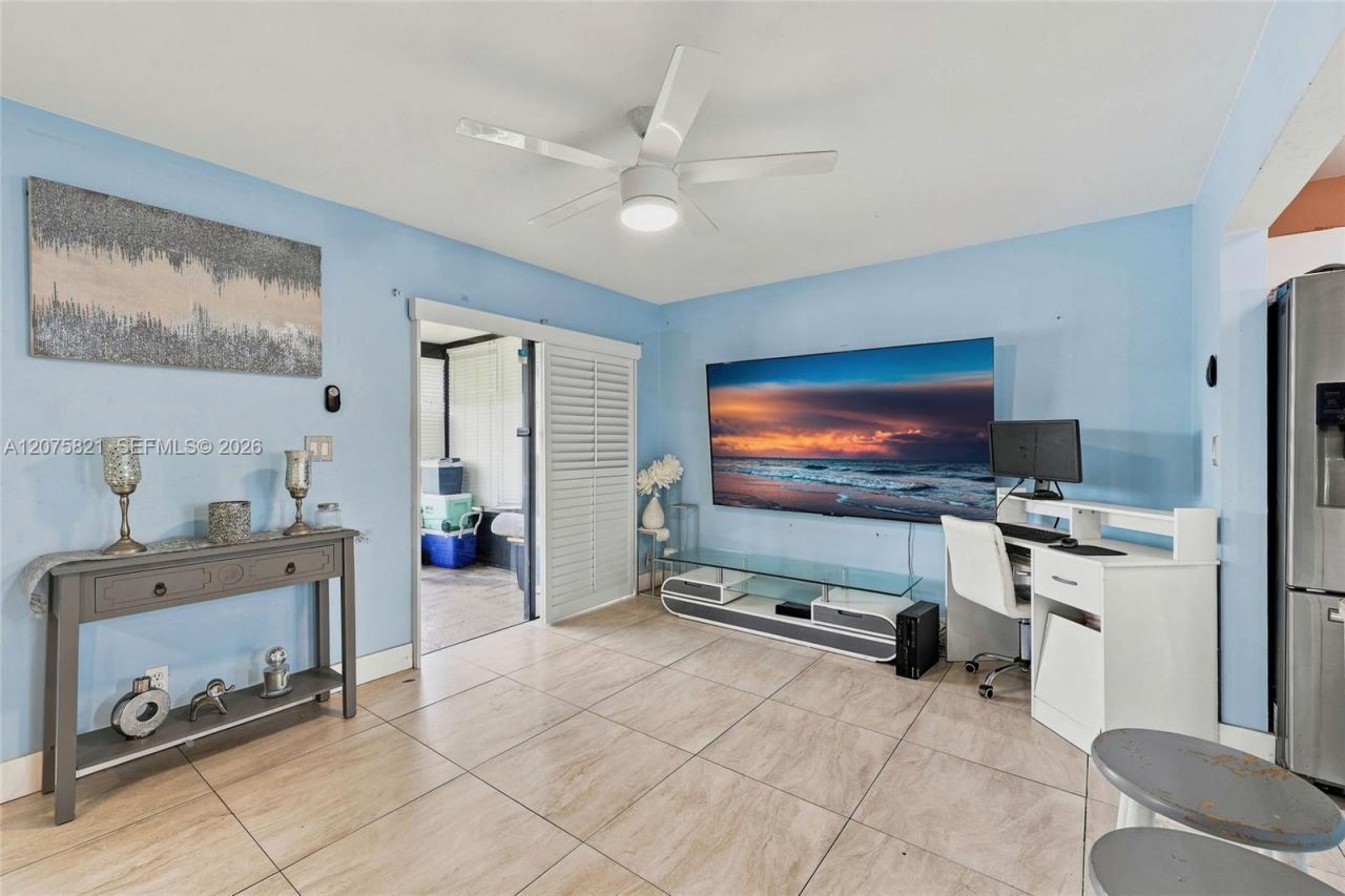 958 Mockingbird Ln , Unit 513, Plantation, FL 33324 Photo