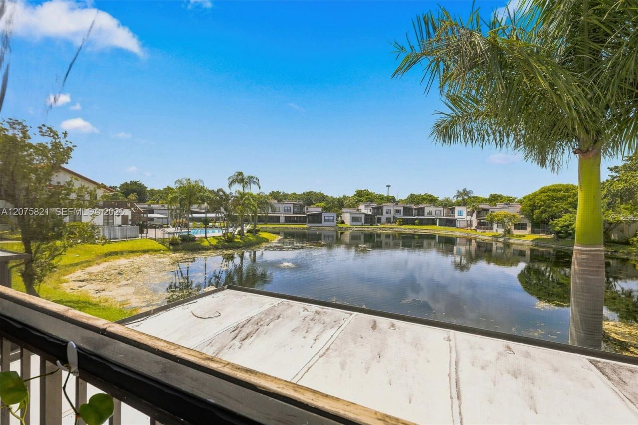 958 Mockingbird Ln , Unit 513, Plantation, FL 33324 Photo
