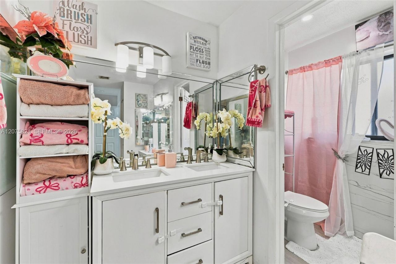 958 Mockingbird Ln , Unit 513, Plantation, FL 33324 Photo