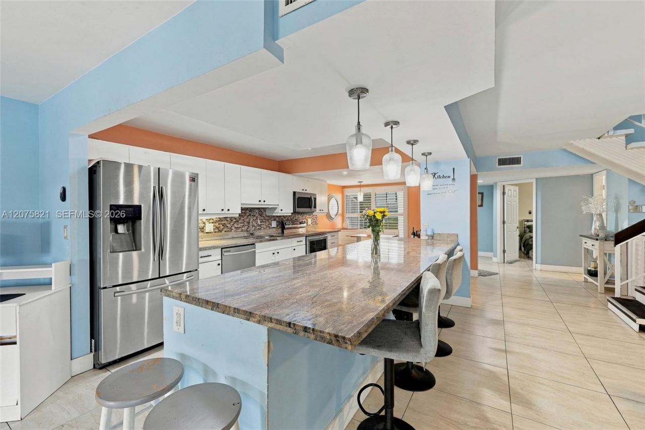 958 Mockingbird Ln , Unit 513, Plantation, FL 33324 Photo