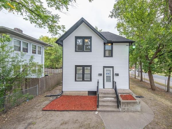 2400 Emerson Avenue N, Minneapolis, MN 55411