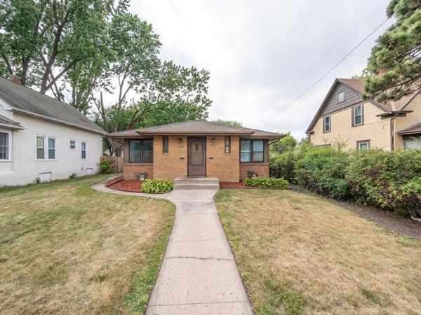 4037 Fremont Avenue N, Minneapolis, MN 55412
