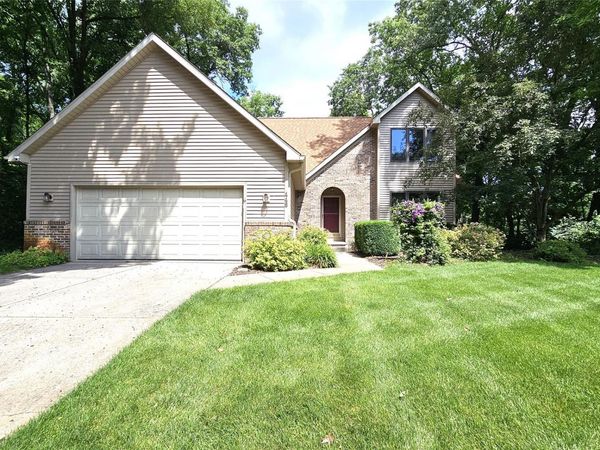 448 Fairwood Road , Putnam Township, Mi 48169