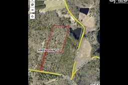 430 Millers Pond  photo 4