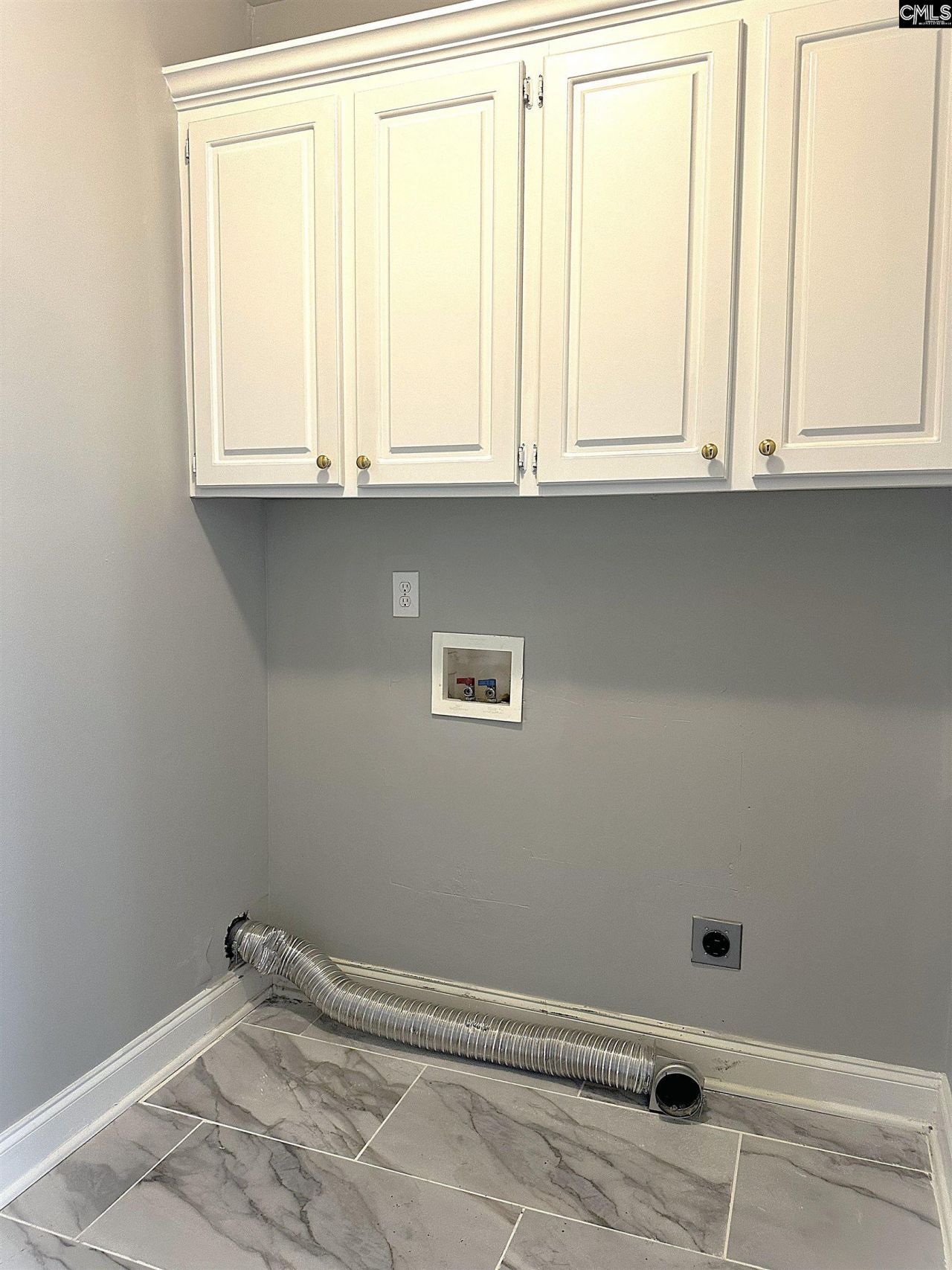 120 Amberly Court  Photo 10