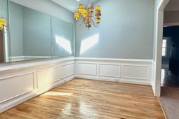 120 Amberly Court  photo 4
