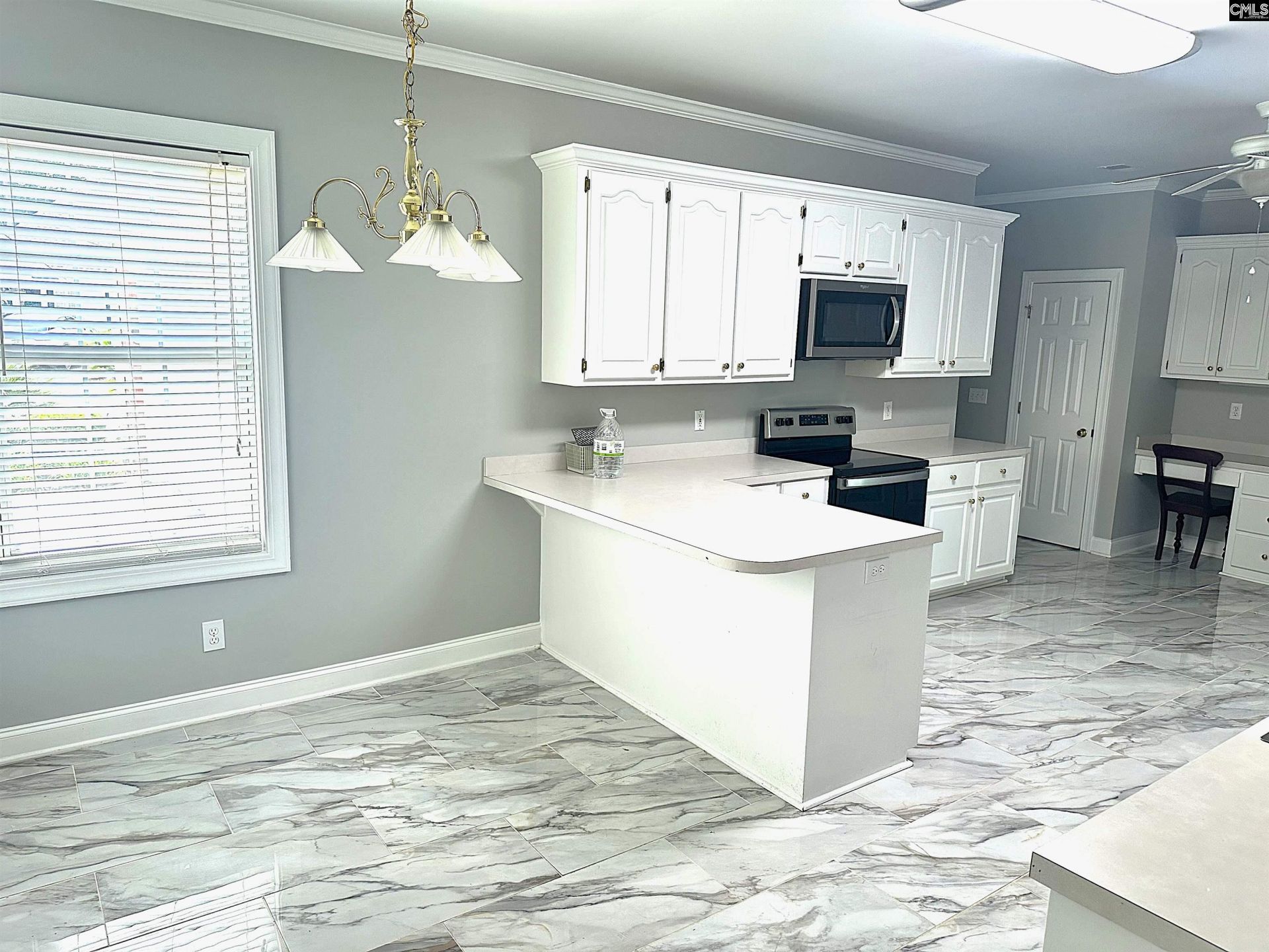 120 Amberly Court  Photo 8