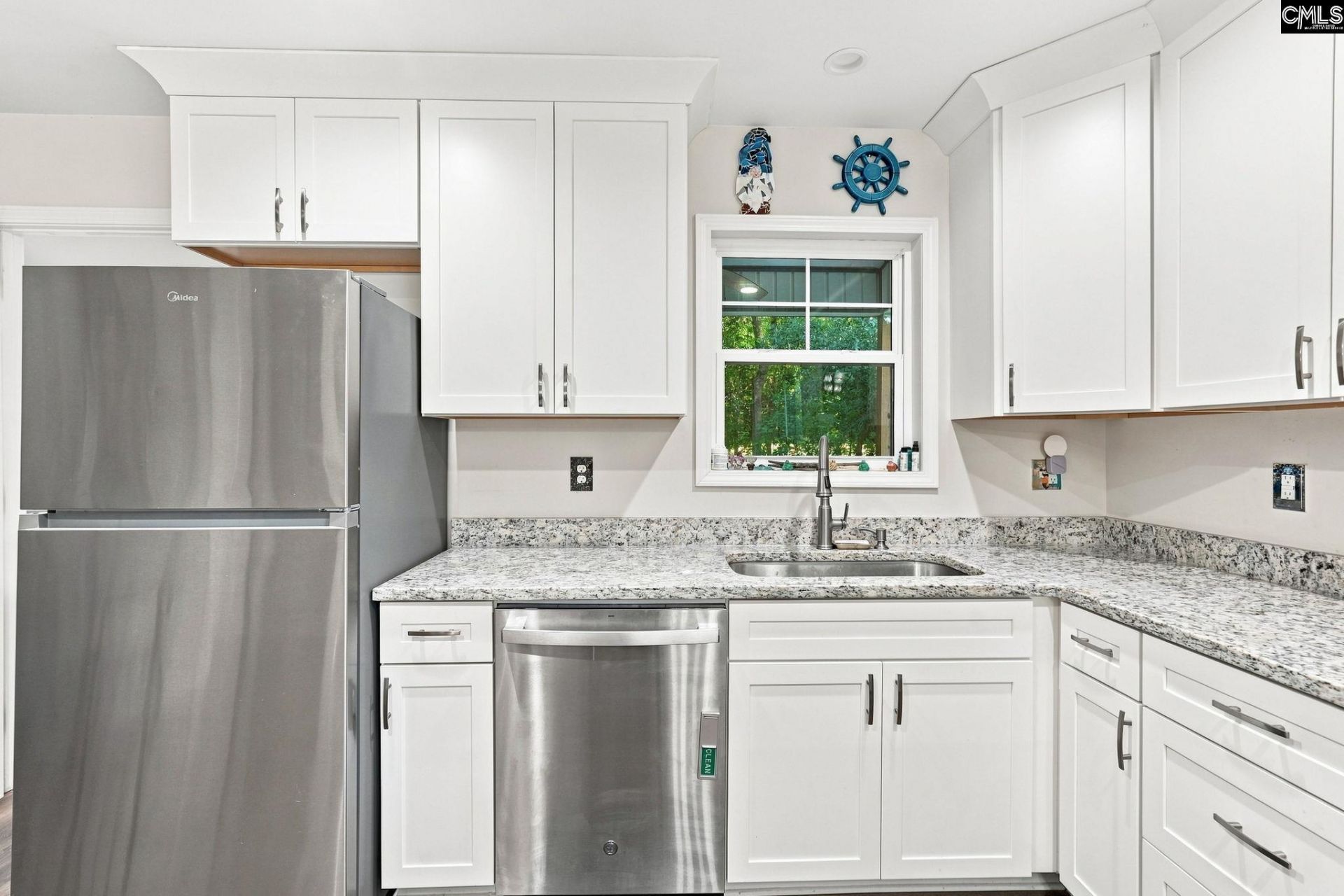 301 Country Club Road  Photo 13