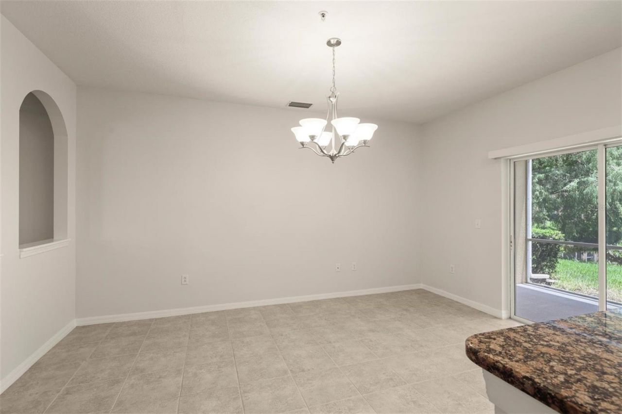3717 Parkridge Circle, Unit 6-102, Sarasota, FL 34243 Photo