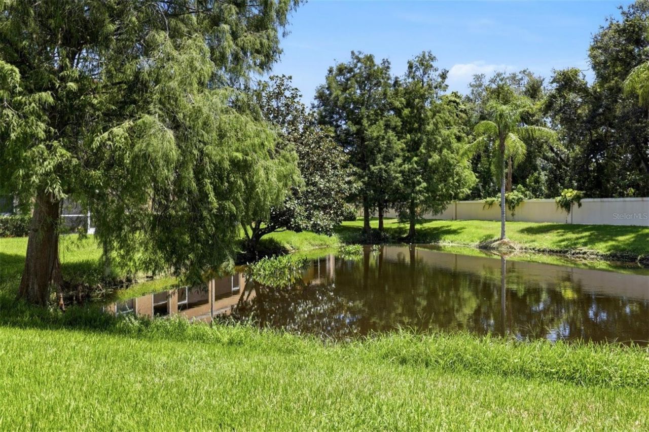 3717 Parkridge Circle, Unit 6-102, Sarasota, FL 34243 Photo