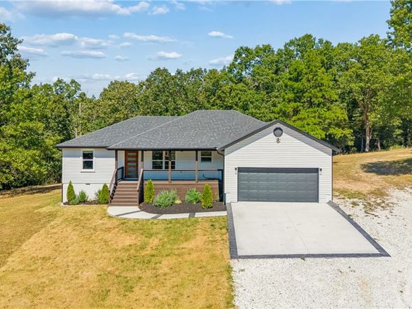 14520 Esculapia Hollow Road , Rogers, AR 72758