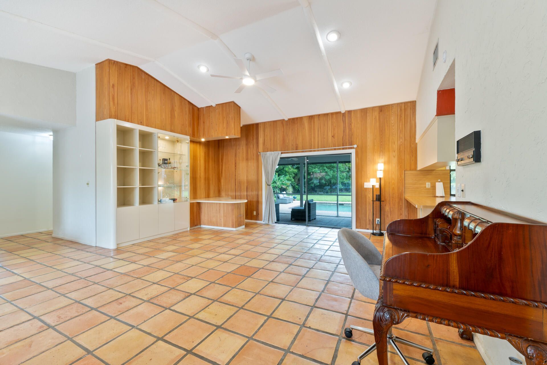 8501 NW 80 Street, Tamarac, FL 33321 Photo