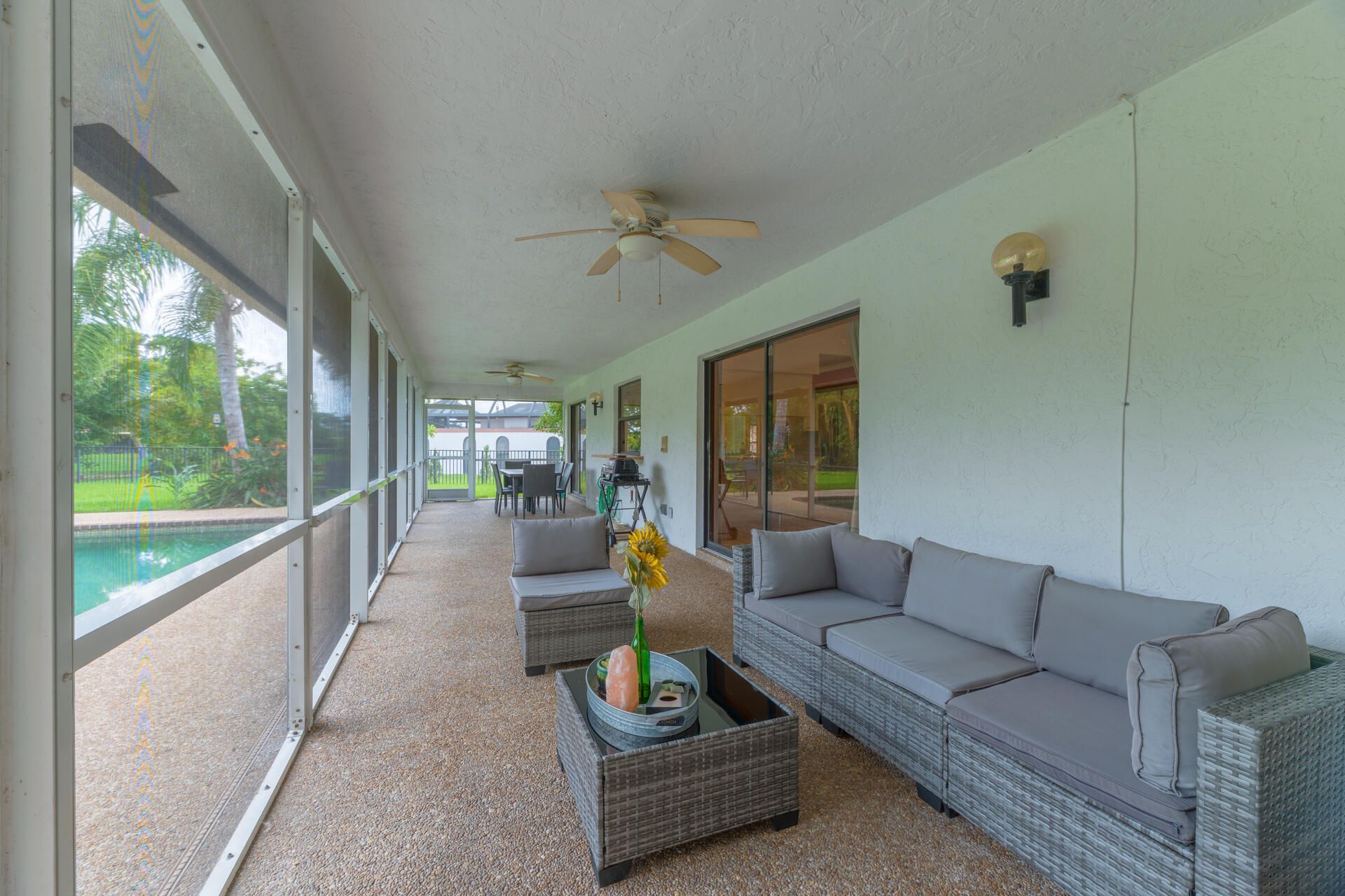8501 NW 80 Street, Tamarac, FL 33321 Photo