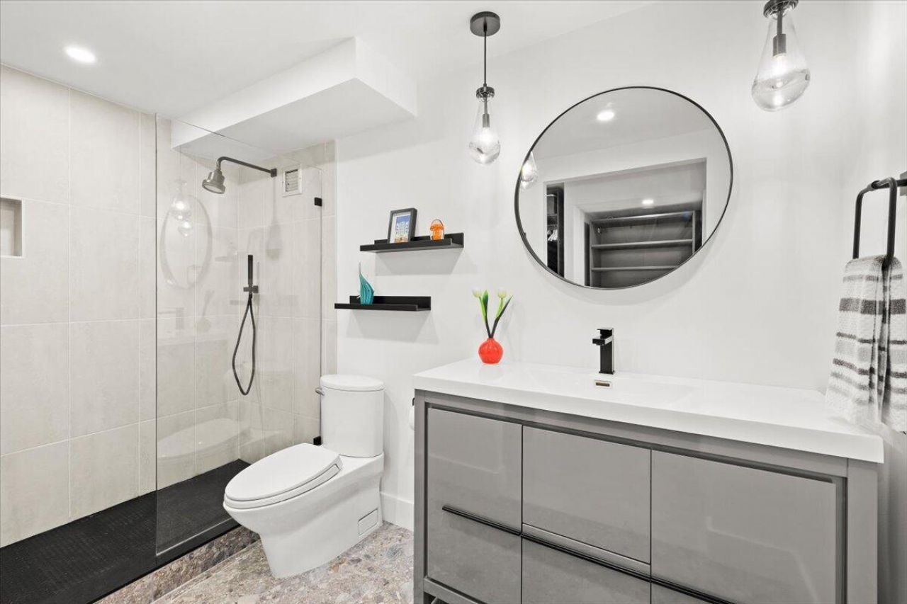 3015 N Ocean Boulevard, Unit 18L, Fort Lauderdale, FL 33308 Photo