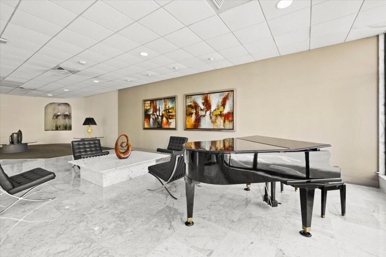 3015 N Ocean Boulevard, Unit 18L, Fort Lauderdale, FL 33308 Photo