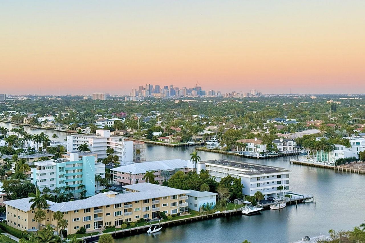3015 N Ocean Boulevard, Unit 18L, Fort Lauderdale, FL 33308 Photo