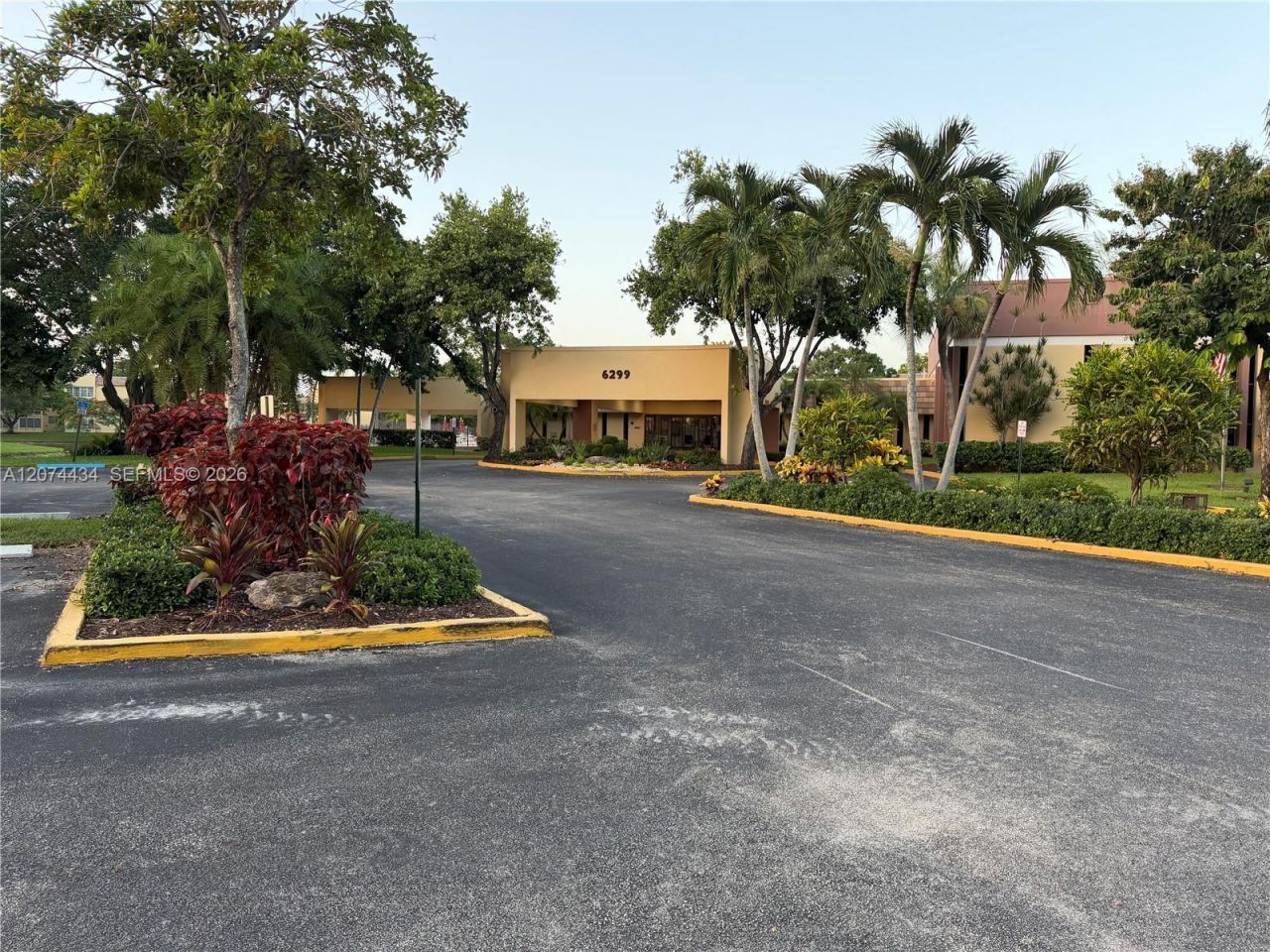 5890 NW 64th Ave , Unit 302, Tamarac, FL 33319 Photo