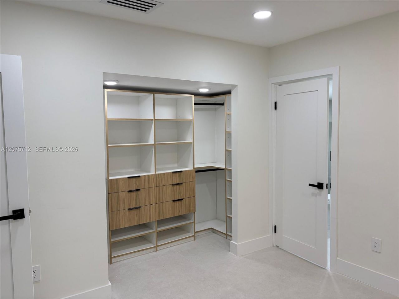 4291 SW 14th St , Miami, FL 33134 Photo