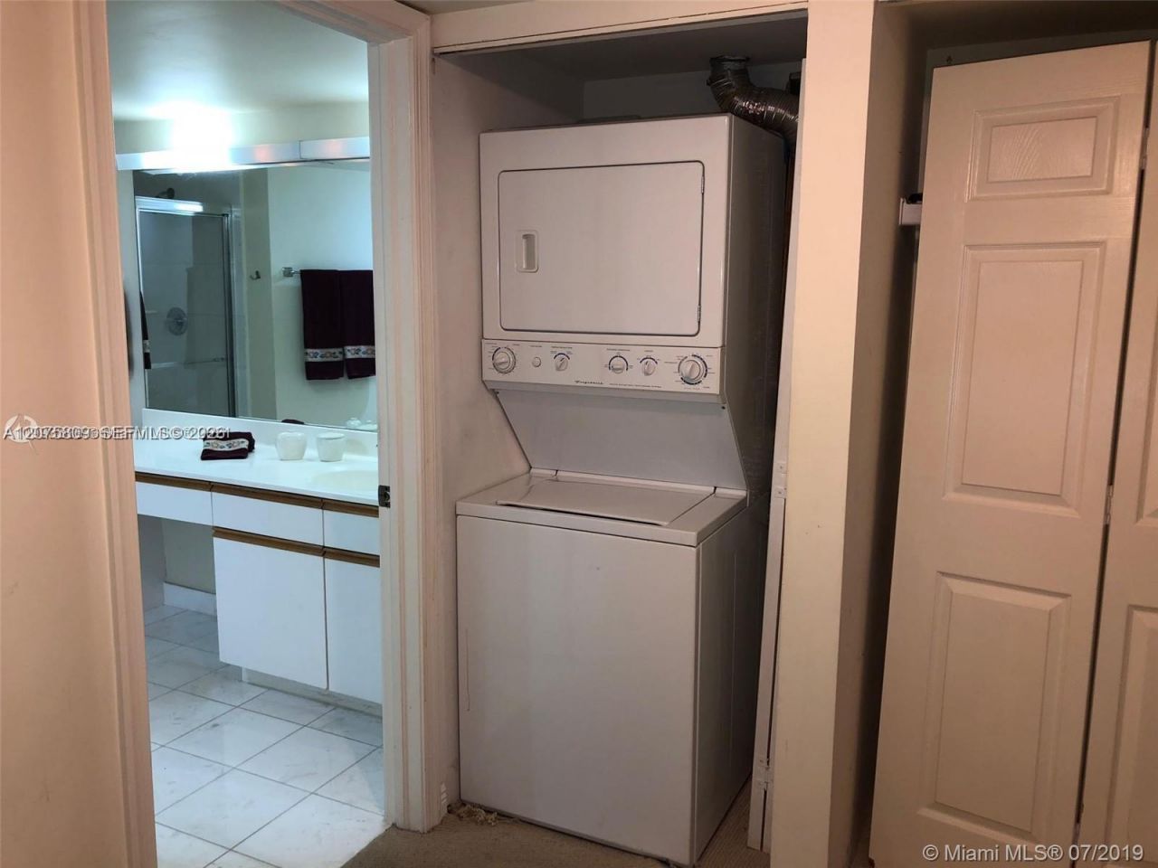 3530 Mystic Pointe Dr , Unit 1008, Aventura, FL 33180 Photo