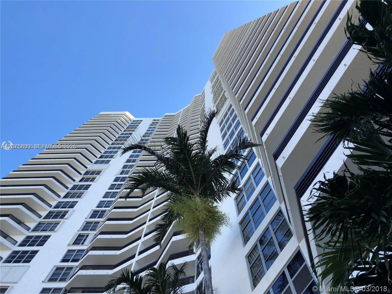 3530 Mystic Pointe Dr , Unit 1008, Aventura, FL 33180 Photo