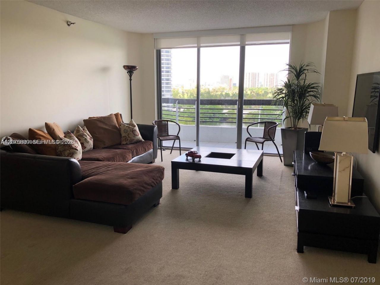 3530 Mystic Pointe Dr , Unit 1008, Aventura, FL 33180 Photo
