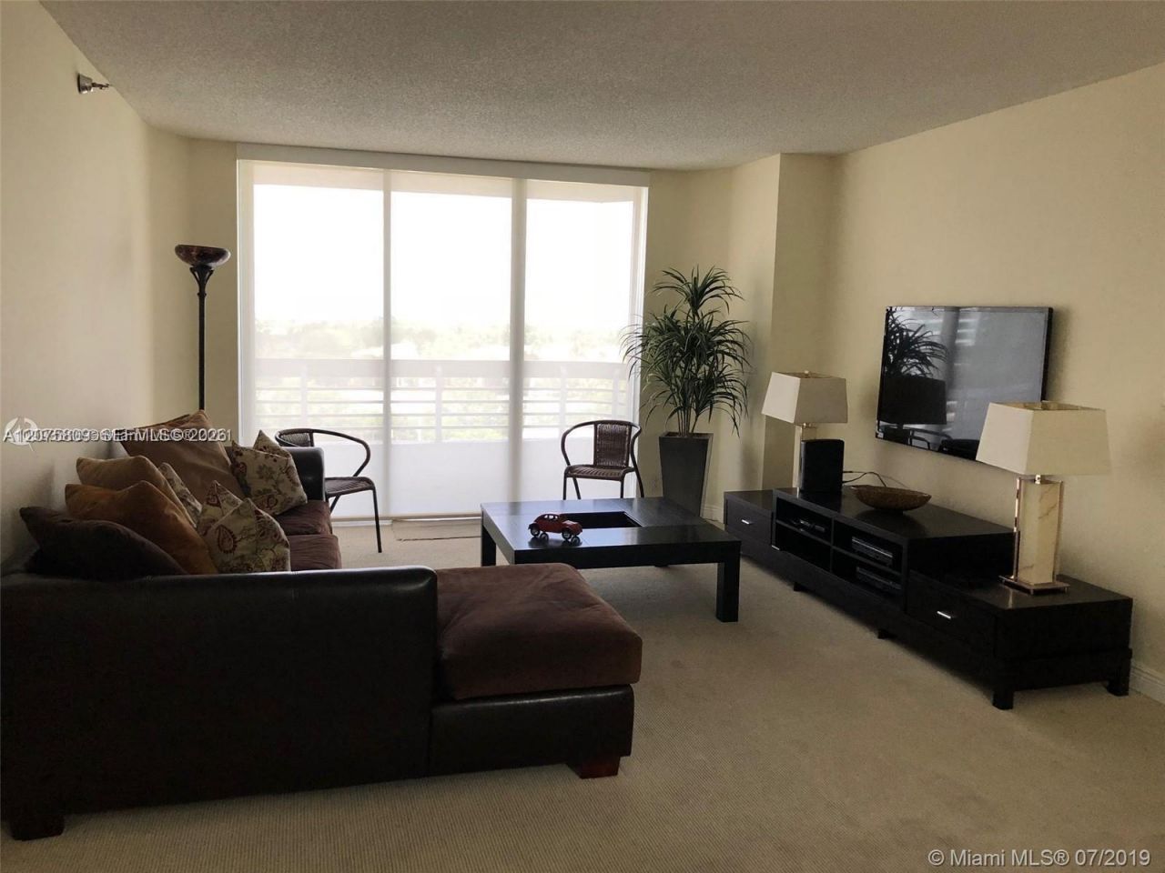 3530 Mystic Pointe Dr , Unit 1008, Aventura, FL 33180 Photo
